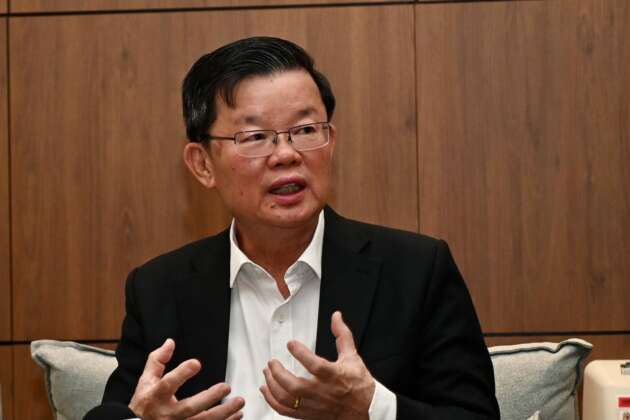 Penang state government purchases 15 Toyota Camry 2.5V as official vehicles, costing RM3.31 million in total