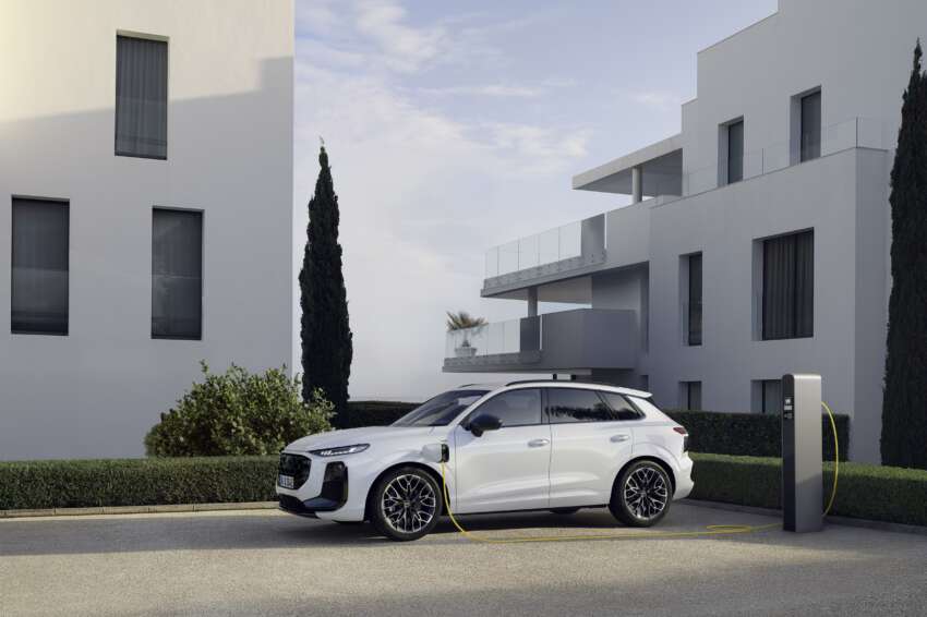 2026 Audi Q3 revealed – 3rd gen gets micro-LED headlights, new stalks, PHEV with 119 km EV range 1927616