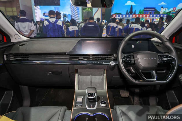 Chery 05 facelift 2025 – teaser pasaran Malaysia di siar; gugur nama Omoda, DCT, suspensi multilink!