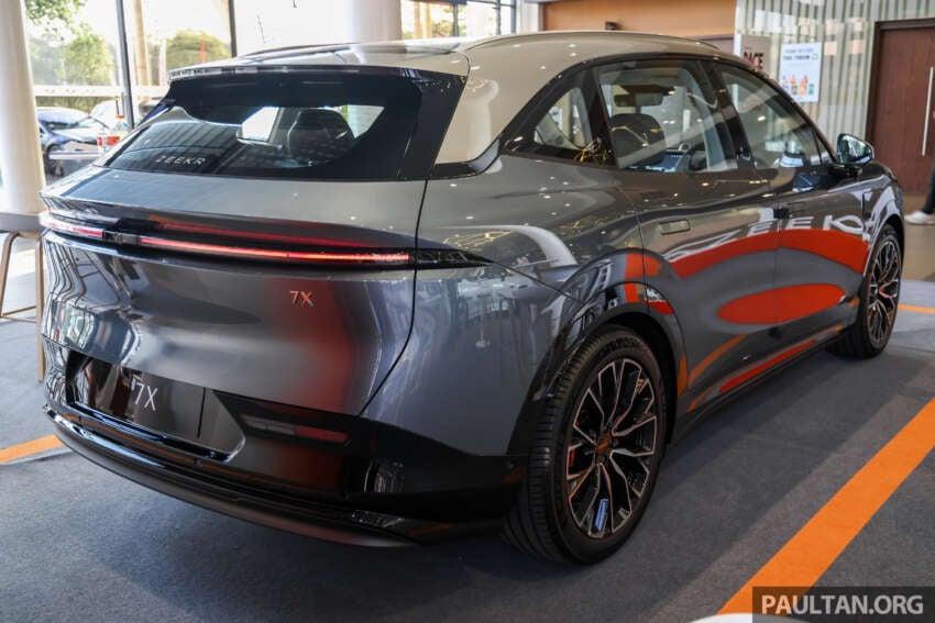 Zeekr 7X EV shown at PACE 2025 – AWD Performance unit has 20-inch alloys, adaptive air suspension 1943345