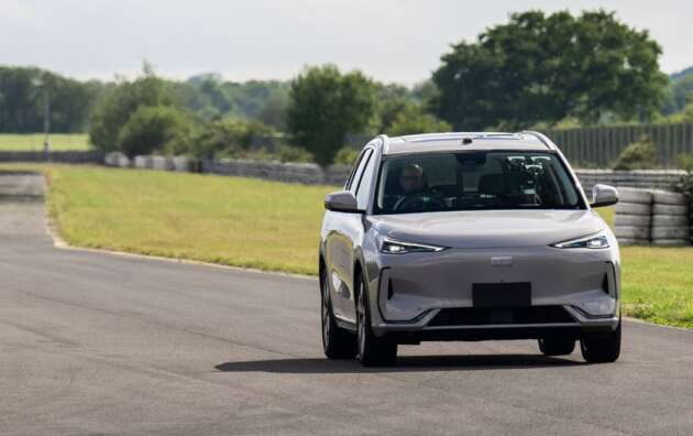 Kembar Proton eMas 7, Geely EX5 dapat talaan ‘Handling by Lotus’ di UK, lancar suku ke-4 2025
