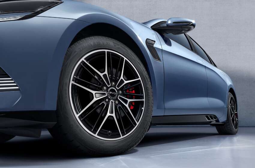BYD Seal updated in Malaysia – new wheels, adaptive dampers, powered shade for sunroof, fr. RM171,800 1959512