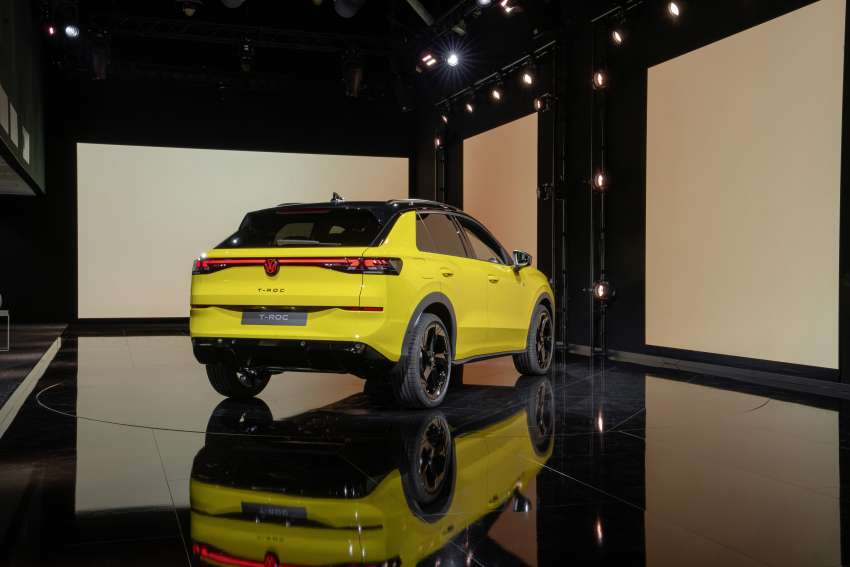 2025 Volkswagen T-Roc revealed – second-gen ‘Golf SUV’ is longer, 1.5L eTSI MHEV, column gear selector 1961805