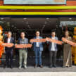 iCaur Malaysia opens Glenmarie outlet by Absolute Motor – brand’s first dealership in Malaysia, worldwide