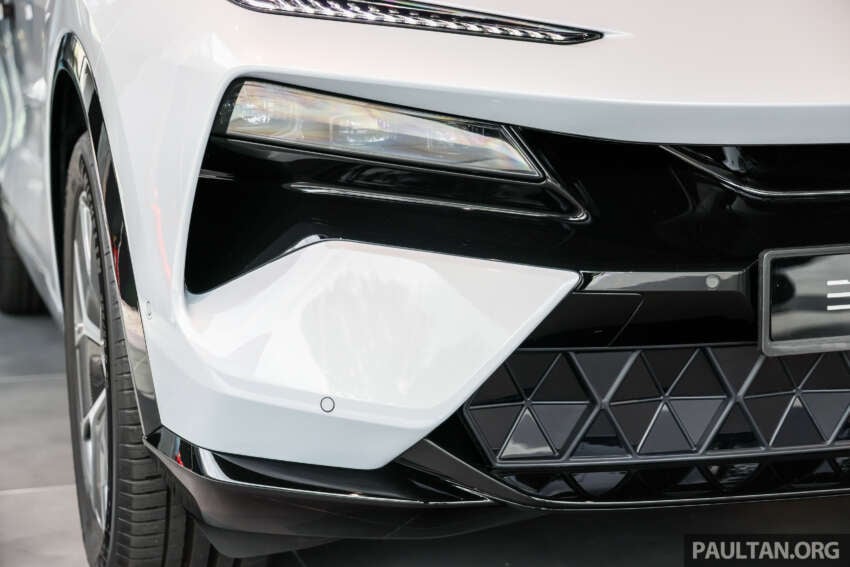 2026 Lotus Eletre and Emeya 600 in Malaysia – now RM100k less; up to 610 km WLTP EV range; new trims 1976312