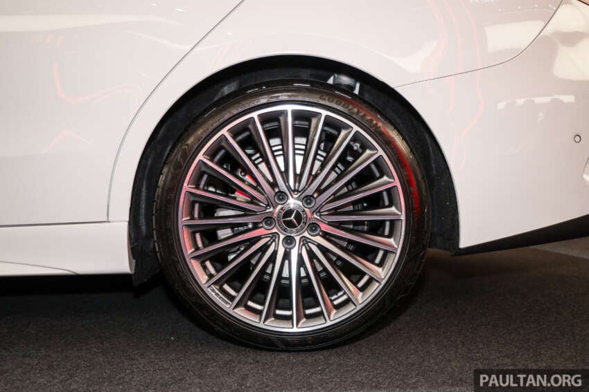 Mercedes-Benz C200 AMG Line launched in Malaysia – CKD, 19-inch AMG alloys, 360 camera, RM292,888 1967548