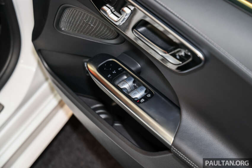 Mercedes-Benz C200 AMG Line launched in Malaysia – CKD, 19-inch AMG alloys, 360 camera, RM292,888 1967603