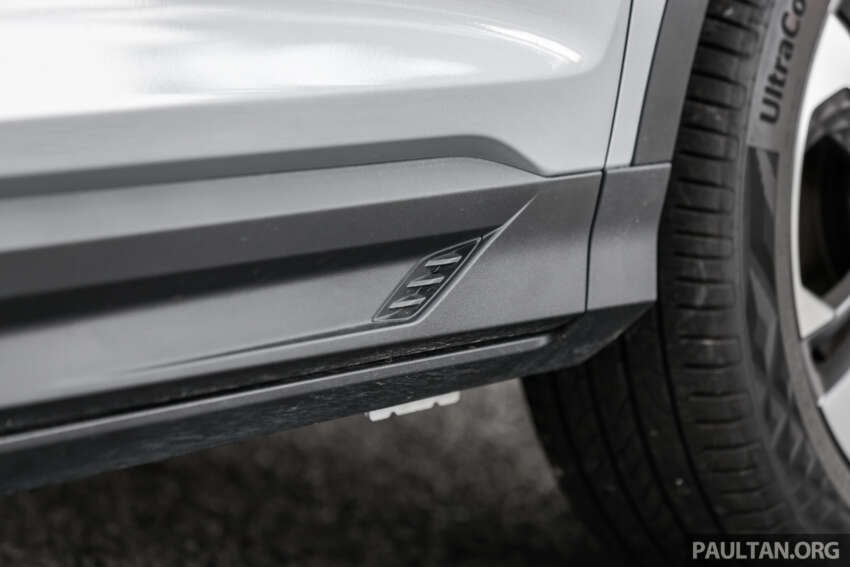 2025 Proton X50 facelift – full gallery of Flagship variant with big spoiler, two-tone interior, sunroof 1970450