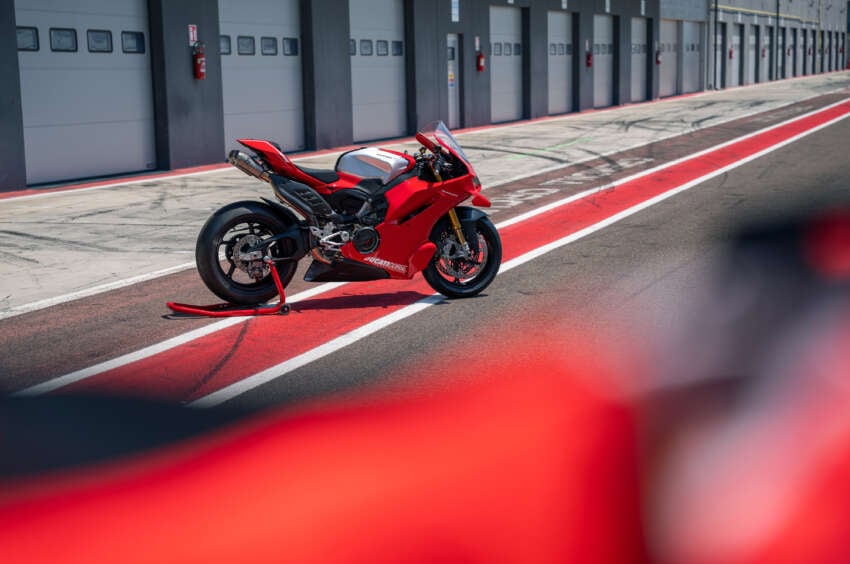 2026 Ducati Panigale V4R – 218 hp, full MotoGP aero 1974852