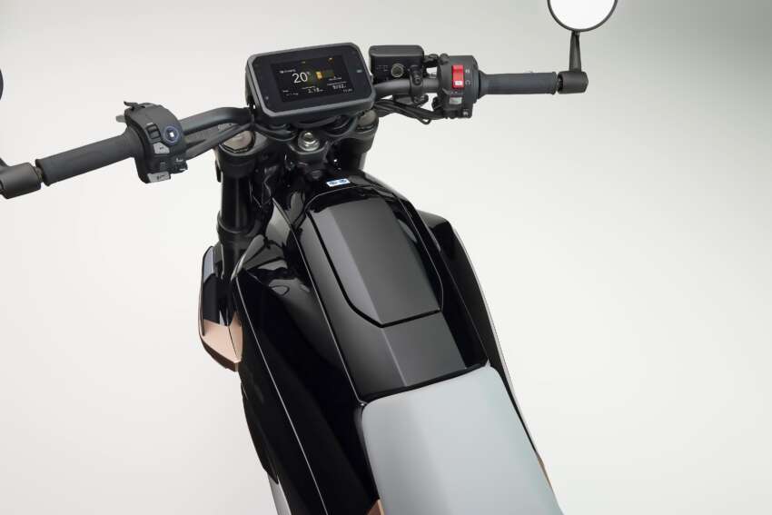 Honda WN7 electric motorcycle unveiled for Europe 1971737