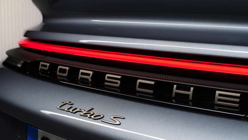 2026 Porsche 911 Turbo S – 992.2 range topper is most powerful 911 ever; 711 PS, 800 Nm T-Hybrid; 0-100 2.5s 1965181