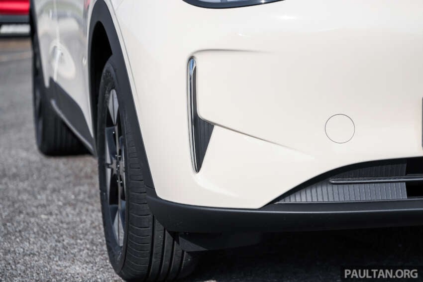 Proton eMas 5 fully revealed – first photos of body colour, RM60k to RM80k est, price reveal Oct 30 1987061