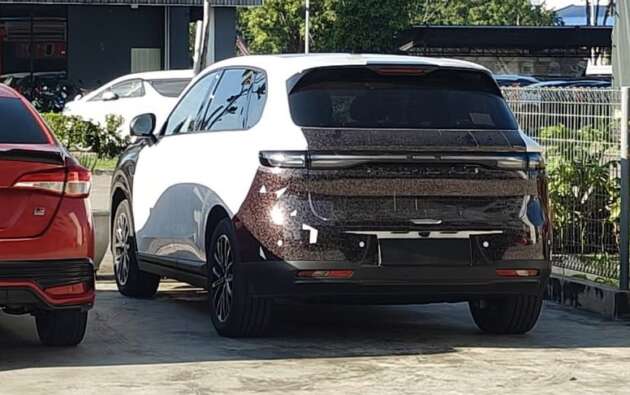 Leapmotor B10 spied in Malaysia: Proton eMas 7, BYD Atto 3 rival, 218 PS, up to 434 km WLTP, launch soon?