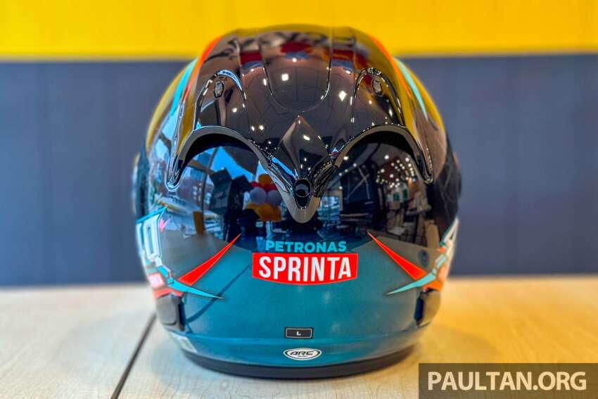 Petronas Sprinta keluarkan helmet terhad 5,000 unit sempena ulang tahun, jualan mula malam ini, RM298 1977843