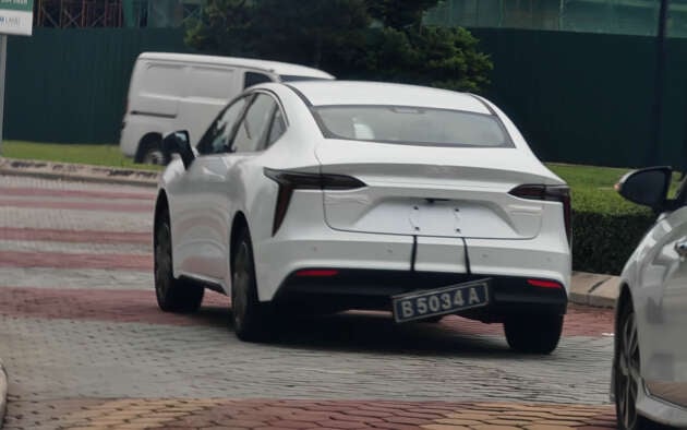 JMEV Yi/Elight spotted in Malaysia – Honda Civic-sized EV sedan; up to 231 PS, 550 km CLTC; launch soon?
