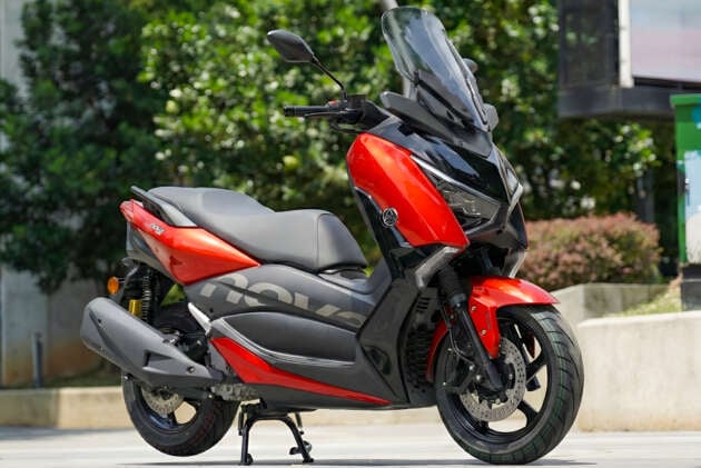 2026 Aveta Nova 250 scooter in new colours for Malaysia,  recommended retail price of RM14,388