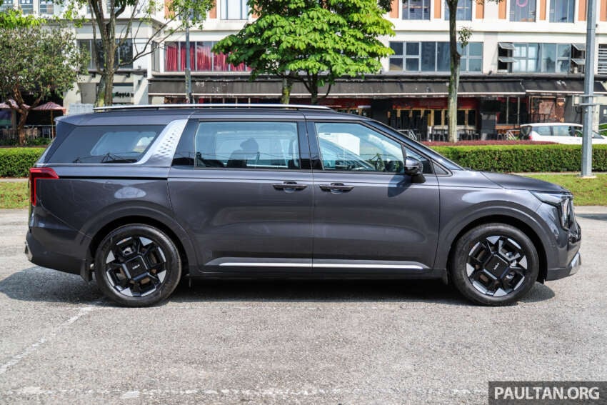 2026 Kia Carnival facelift in Malaysia – still 2.2L diesel, 11 or 7 seats, ADAS on 7-seater, priced from RM189k 2026041