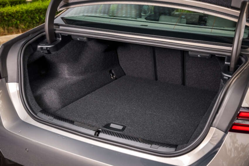 2026 BMW i5 eDrive40 M Sport Pro CKD launched – first CKD BMW EV, RM32k cheaper, from RM368,800 2025013