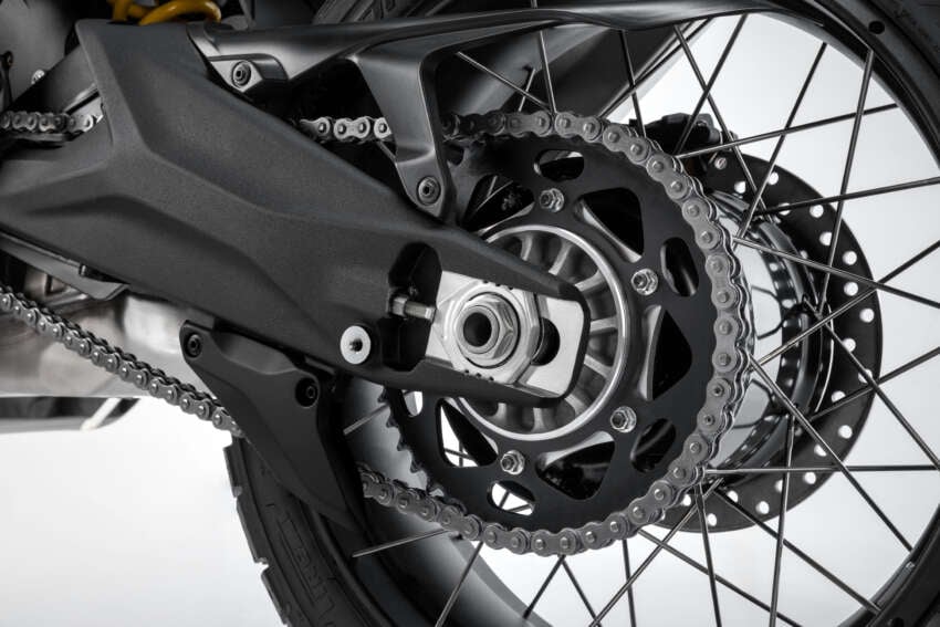 2026 Ducati DesertX updated, new chassis, TFT screen 2044566