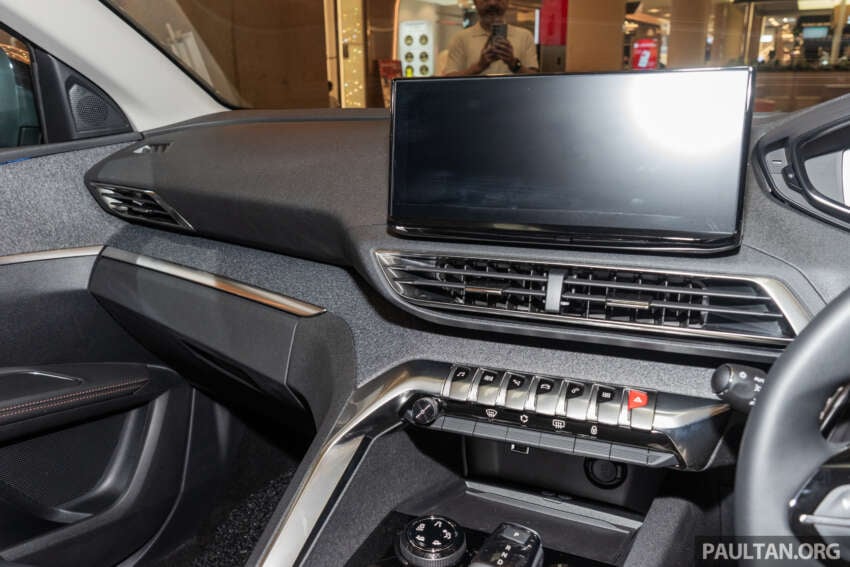 2026 Peugeot 3008 in Malaysia: still 2nd gen but with new logo and wheels, no AEB, RM31k rebate, RM139k 2044760