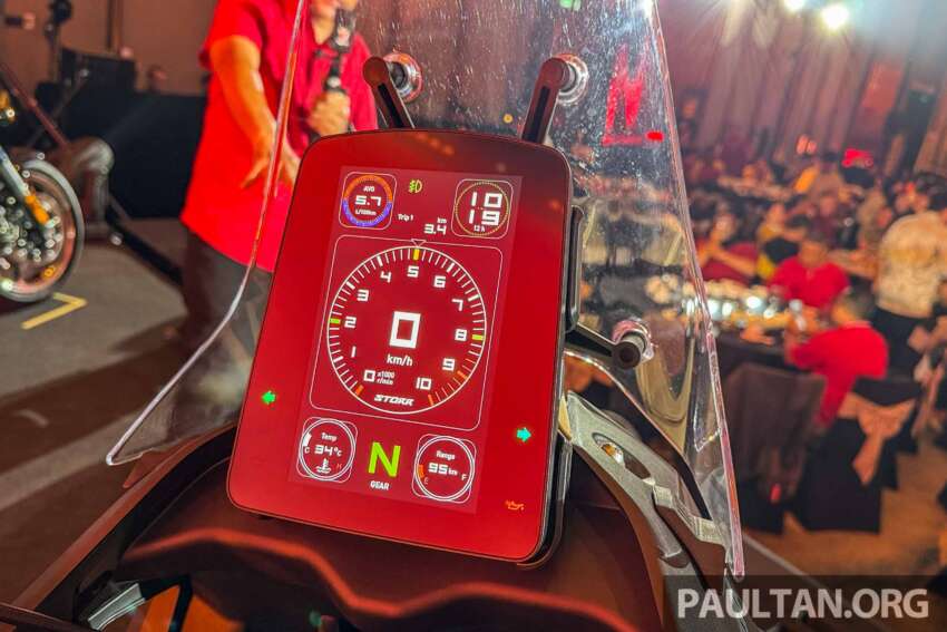 Brixton Crossfire Storr 500 dilancarkan untuk pasaran Malaysia – dua silinder 486 cc, RM30k termasuk beg 2035489