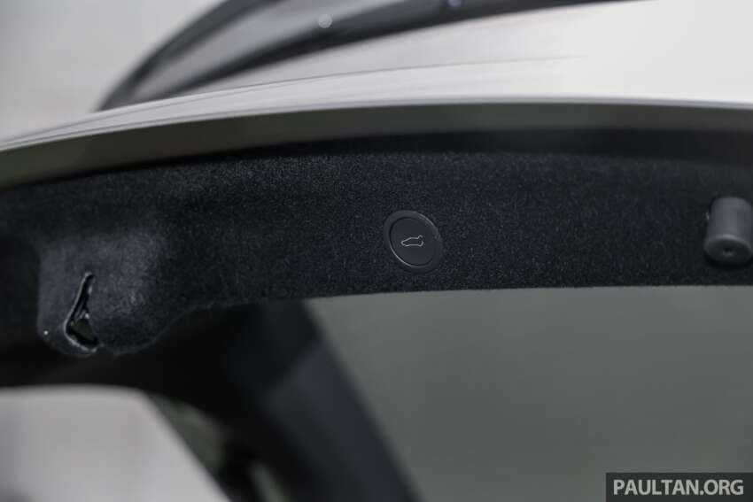 Tesla Model Y L previewed in Malaysia – stretched 6-seater, 681 km WLTP, adaptive damping, launch Apr 1 2057813