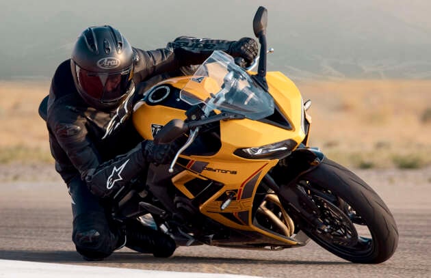 2026 Triumph Daytona 660 updated – now with adjustable Showa forks, Triumph quickshifter