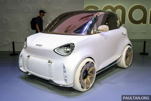 smart Concept #2 makes world debut in Beijing – tiny EV designed by Mercedes-Benz, engineered by Geely