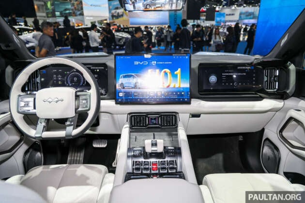 Denza B8 in Thailand again – PHEV 4×4, 578 PS, 100 km WLTP EV range, 905 km total, coming to Malaysia