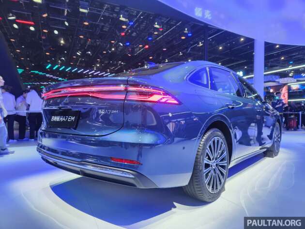 Geely Galaxy A7 di Beijing – EV jarak gerak 550 km, PHEV jarak keseluruhan 2,100 km, sedan eMas?