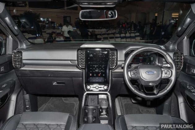 Ford Everest Platinum launched in Malaysia – 2.0L and 3.0L V6 diesels, RM349k-RM431k; Sport 2.0L updated