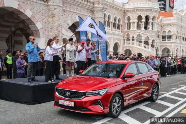 Teksi Madani launched – red Proton S70 turbo, no livery, without taxi topper, excise/sales tax exempt
