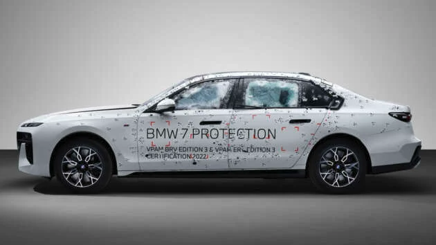 PMX Anwar Ibrahim’s ride to Teksi Madani event – bulletproof BMW 7 Series Protection, twin-turbo V8