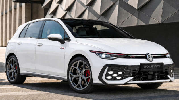 Volkswagen Golf GTI in Malaysia with Huntsville Adamantium Dark alloys – 50 units only, no extra cost