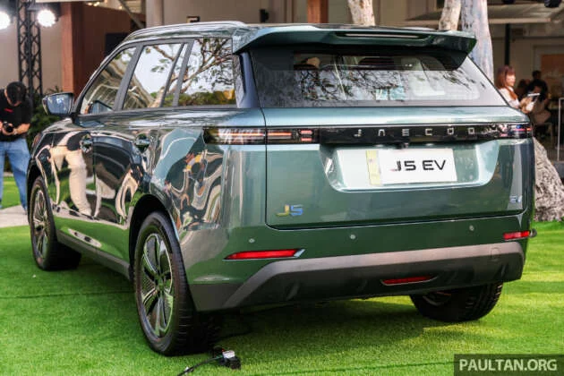 Jaecoo J5 EV launched in Malaysia – 402 km range, 0-100 in 7.7s, CKD for RM118,800, RM10k more than ICE