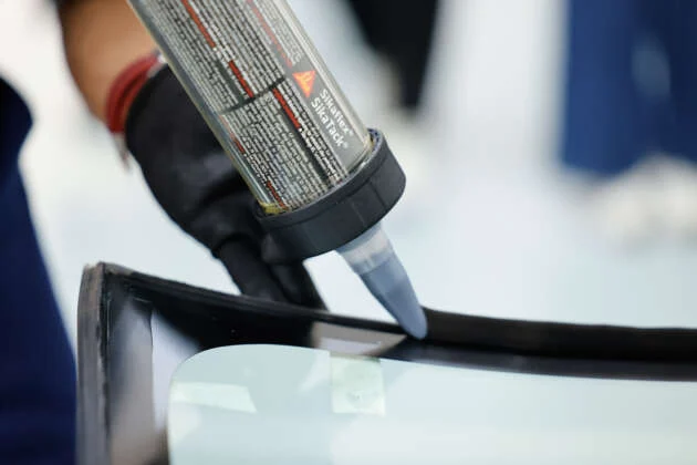 Look for Sika Certified Auto Glass Installers for quality windscreen replacement; RM100 petrol card up for grabs