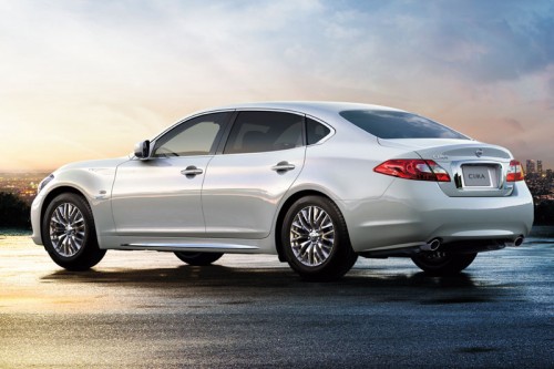 New Nissan Cima – the long wheelbase Infiniti M35h