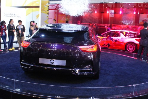 Citroen Numero 9 Concept exudes dark glamour