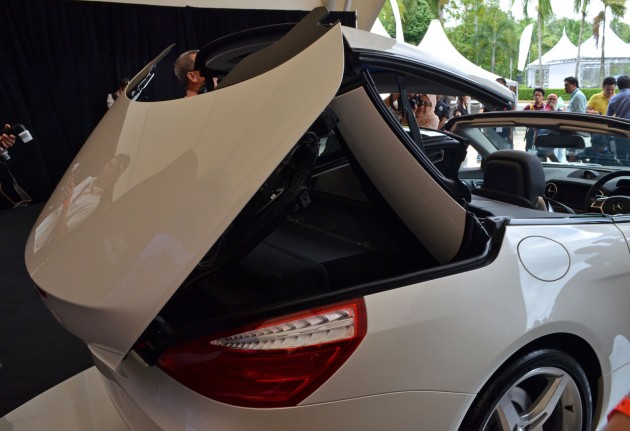 Sixth-gen Mercedes-Benz SL is here – SL350, RM890k