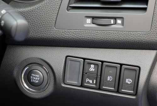 Suzuki Kizashi is finally here – two trims, from RM147,888