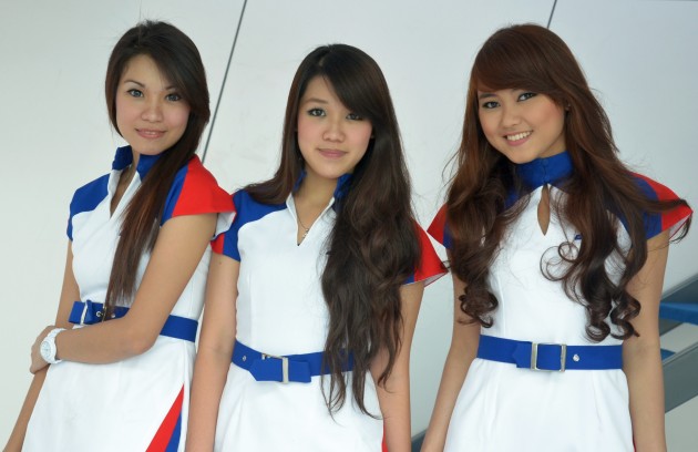 DSC_2616a IIMS 2012 – the ladies from Jakarta, Part One
