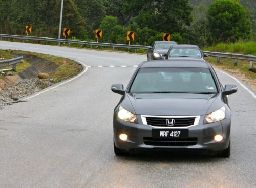 The Japanese D-segment trinity shootout: Honda Accord vs Nissan Teana vs Toyota Camry