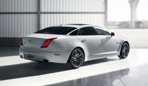 Jag XJ Ultimate – special Coventry cat presented in China