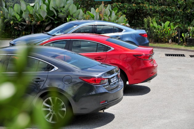 Mazda6_groupback