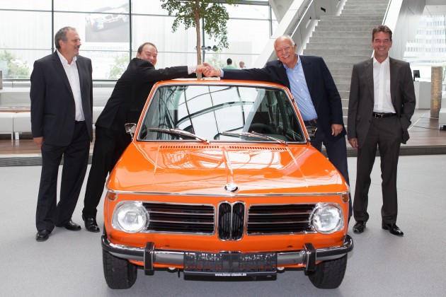 P90106095 1972 BMW 2000 Touring restored by BMW Classic Customer Workshop in Munich