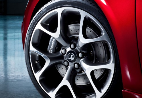 Vauxhall Astra VXR – 280 horses 400Nm hot hatch!