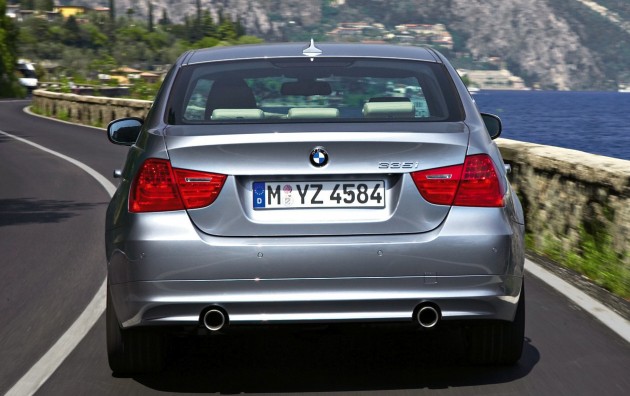 Auto Bavaria Sg. Besi: Grab the E90 BMW 3-Series 323i with a special financing plan [AD]