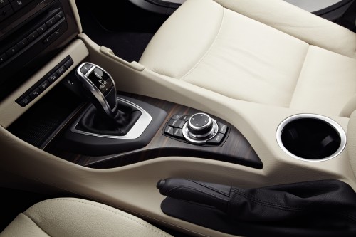 BMW X1 facelifted – xLine and Sport Line introduced