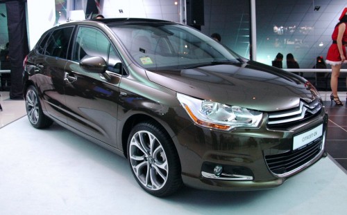 c4 01 Citroën C4 launched, RM126k – DS4 coming Feb 2012