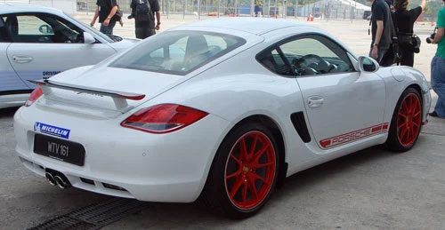 Porsche Cayman R launched: 10 hp more, 55 kg less, RM630k – our brief impressions from the track